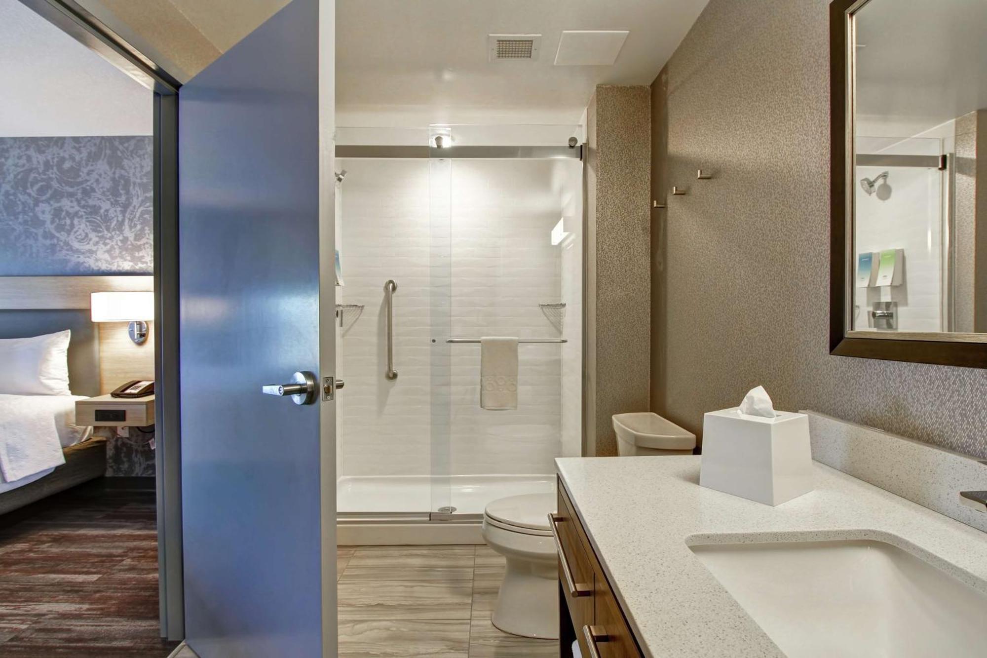 Home2 Suites By Hilton Edmonton South Extérieur photo
